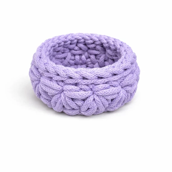 Levendula színű horgolt tároló kosár 5 mm-es Splendid zsinórfonalból