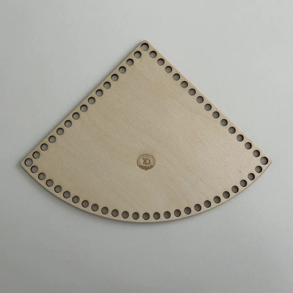 Natúr horgolható fa alap negyed kör 21x21 cm kosár készítéshez